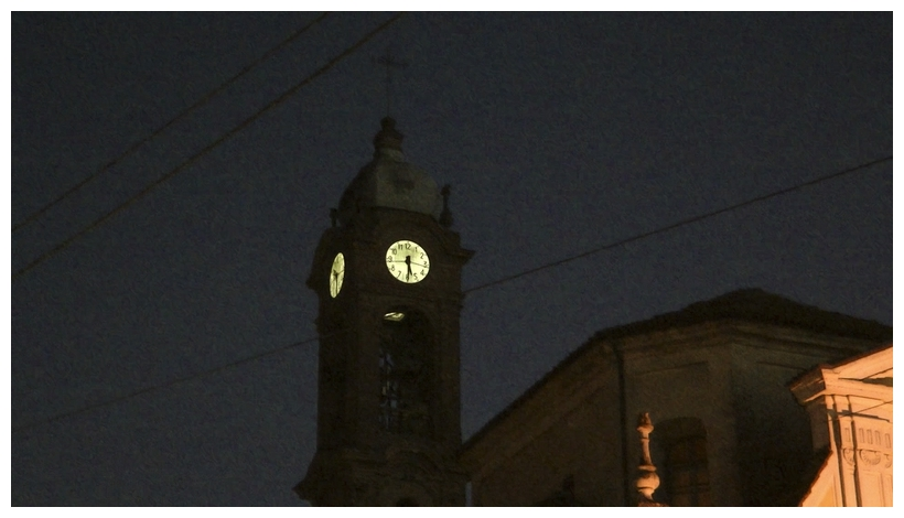 Vista notturna del campanile