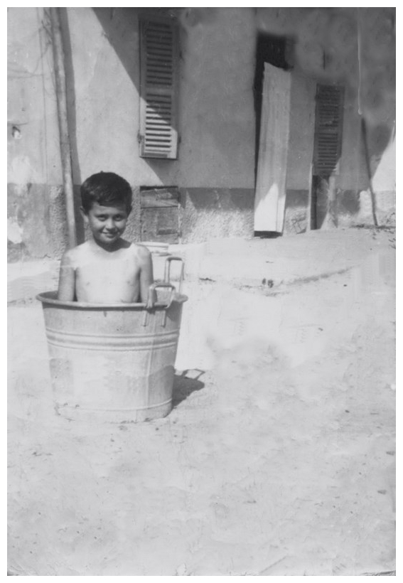 1955_Bagno in cortile